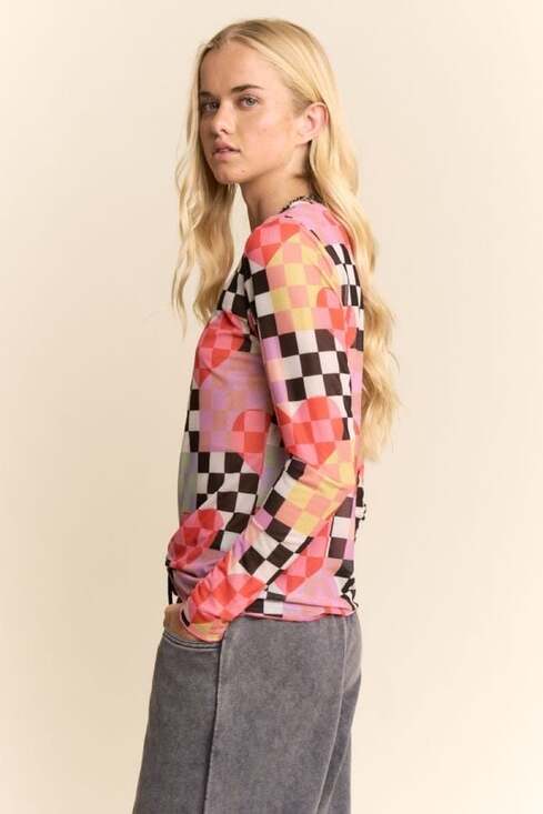 Davi & Dani Y2k Long-Sleeve Mesh Crop Top in Hearts Multi Checker - Picture 5 of 6